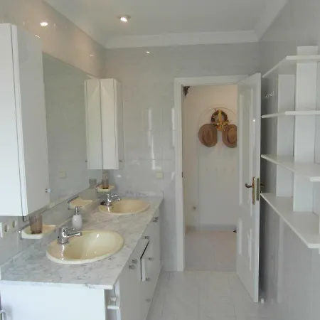Apartment Con Jardin *